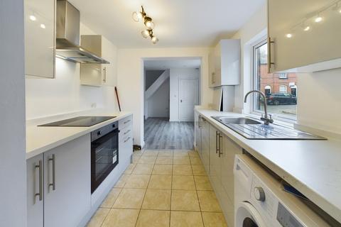 2 bedroom end of terrace house for sale, North Street, Boughton, Chester