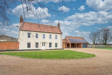 4 bedroom detached house for sale, Catfield