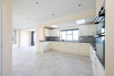 3 bedroom detached house for sale, Boughton