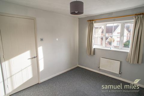 3 bedroom end of terrace house to rent, Webbs Court, Chippenham SN15