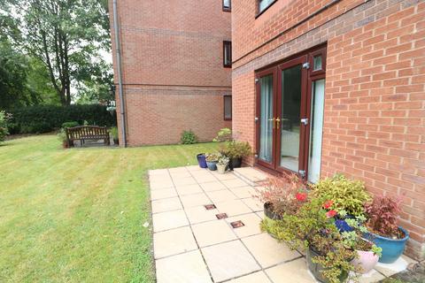 2 bedroom ground floor flat for sale, Kelvedon Grove, Solihull B91