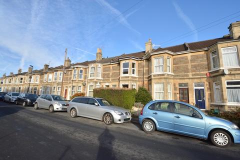 3 bedroom terraced house to rent, Triangle North, Bath - Suitable for x3 sharers