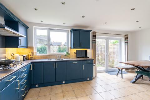 9 The Close, Strood Green, Betchworth, RH3 7JE