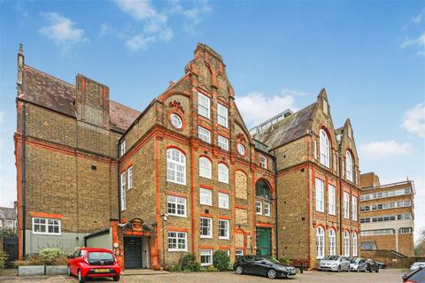 2 bedroom apartment for sale, Highgate Hill, London