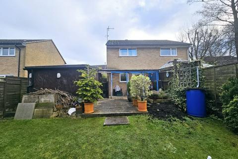 7 Clarkes Way, Brackley, NN13 6HN