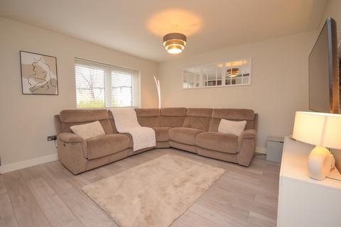 2 bedroom ground floor flat for sale, Croll Gardens, Perth