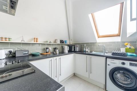 2 bedroom flat for sale, Heathfield Park, Willesden, London, NW2