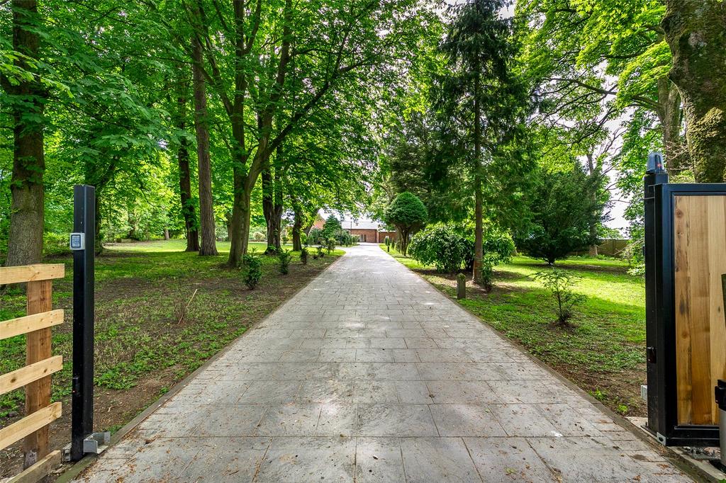 Driveway Entrance