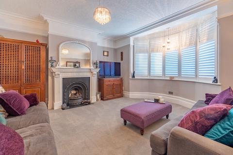 4 bedroom semi-detached house for sale, Maidstone Road, Chatham ME4