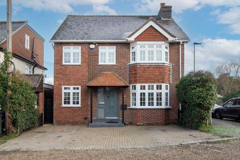Kenwin Orchard Road, Farnborough, Orpington, BR6 7BP