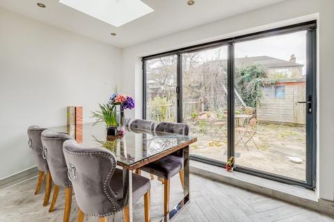 2 bedroom terraced house for sale, Marian Road, London SW16