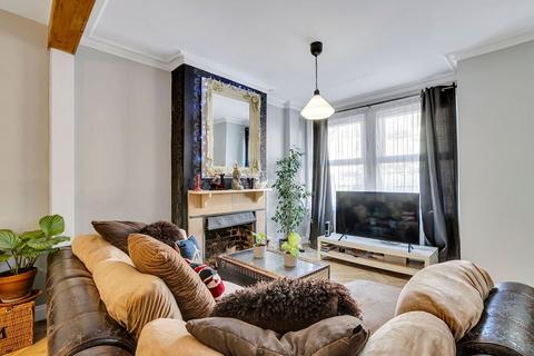 2 bedroom terraced house for sale, Marian Road, London SW16