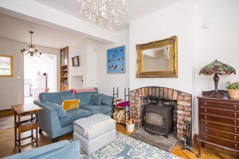 2 bedroom end of terrace house for sale, Sully Terrace, Penarth
