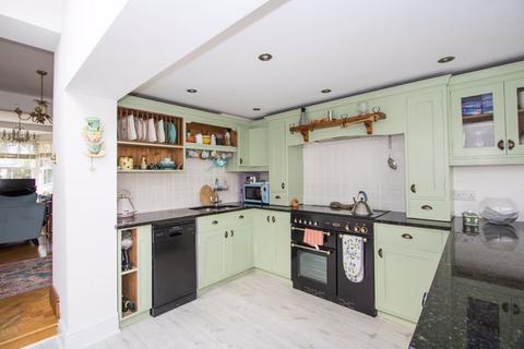 2 bedroom end of terrace house for sale, Sully Terrace, Penarth
