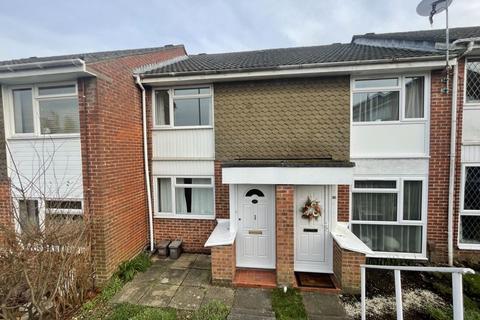 2 bedroom terraced house to rent, Paxton Close, Hedge End