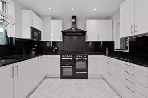 4 bedroom apartment for sale, Cholmley Gardens, West End Lane, West Hampstead, London NW6