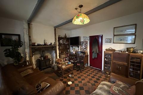 2 bedroom cottage for sale, Rhosgadfan, Gwynedd