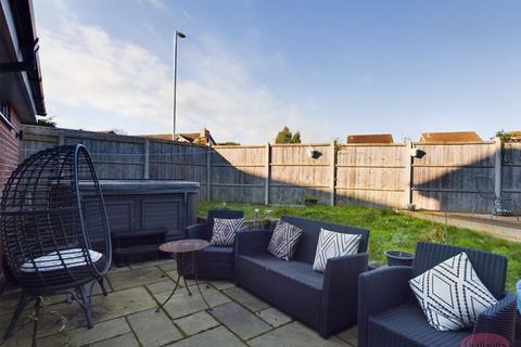 5 Lechlade Gardens, Bournemouth, BH7 7JD