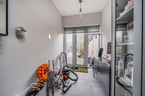 85 Park Road, Caterham, CR3 5TD