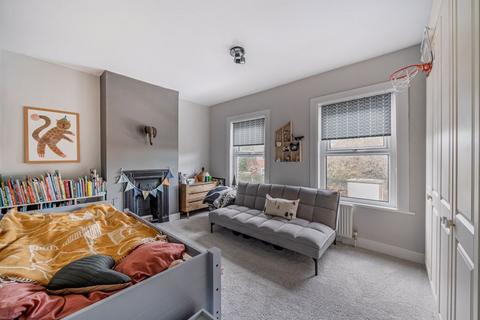 85 Park Road, Caterham, CR3 5TD