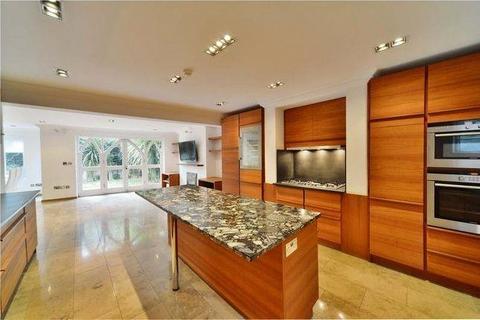 4 bedroom detached house to rent, Hamilton Gardens, London, NW8