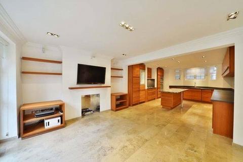 undefined, Hamilton Gardens, London, NW8