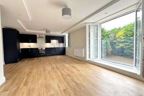 2 bedroom apartment to rent, Ewhurst Road, Cranleigh