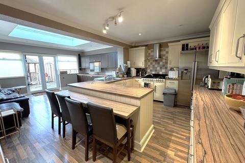 undefined, Taylors Crescent, Cranleigh