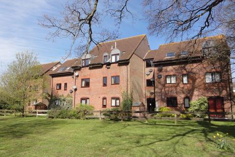 2 bedroom apartment for sale, Killicks, Cranleigh