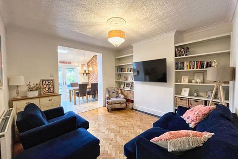 5 Brynawel, Bridgend, CF31 4DL