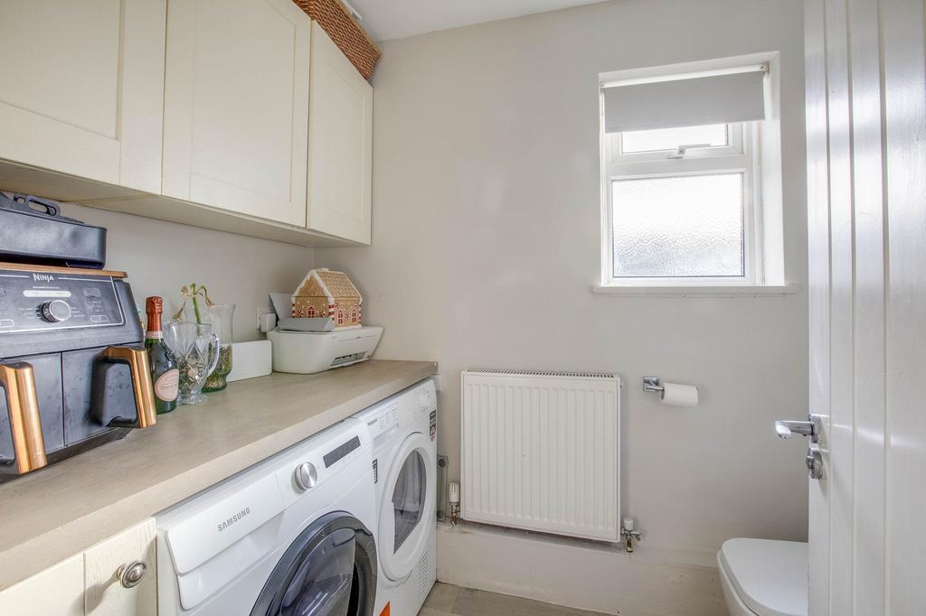15 Spring Gardens, SL7 3 HS (LOW RES)-11