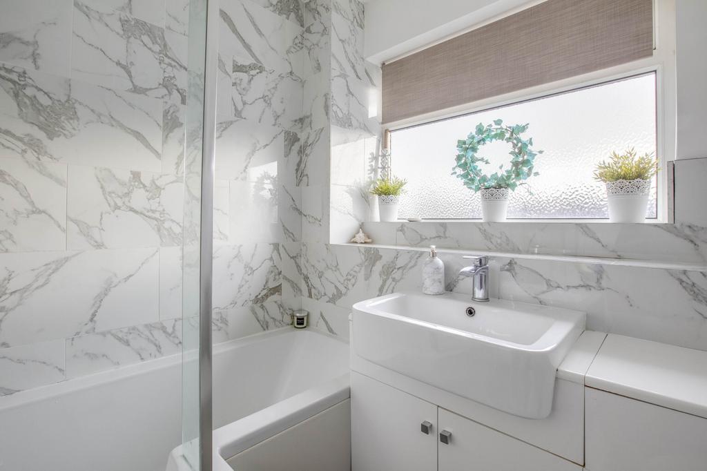 15 Spring Gardens, SL7 3 HS (LOW RES)-4