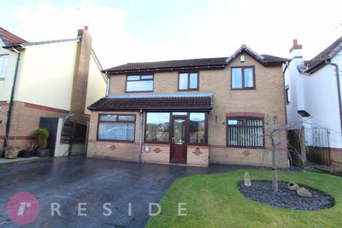 4 bedroom detached house for sale, Hollowsfarm Avenue, Rochdale OL12