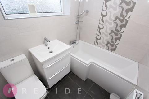 3 bedroom townhouse for sale, Yew Dale Gardens, Rochdale OL11