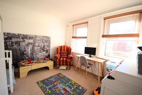 2 bedroom flat for sale, Richmond Gardens, Bournemouth BH1