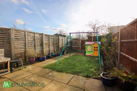 4 Dewhurst Road, Cheshunt, Waltham Cross, EN8 9PE
