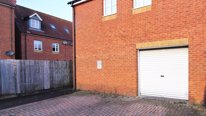 Garage &amp; Parking...