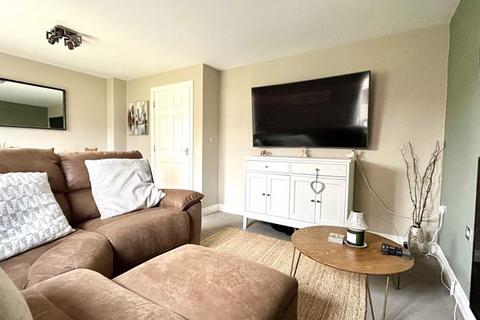 10 Coker Way, Chard, TA20 1BF