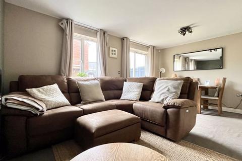 10 Coker Way, Chard, TA20 1BF