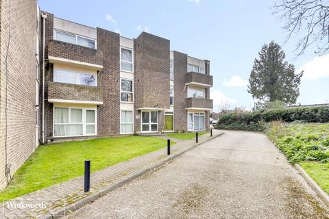 3 bedroom apartment to rent, Lisa Court, Downsland Road, Basingstoke, RG21