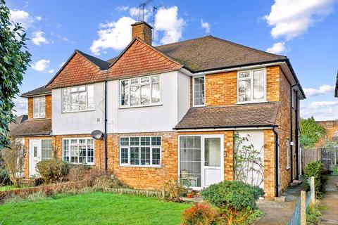 7 Sugden Road, Thames Ditton, KT7 0AB