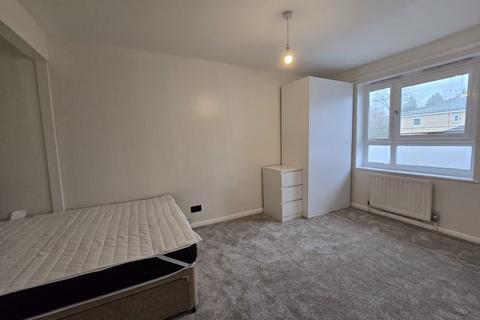 Flat share to rent, Willow Lane,Woolwich, London