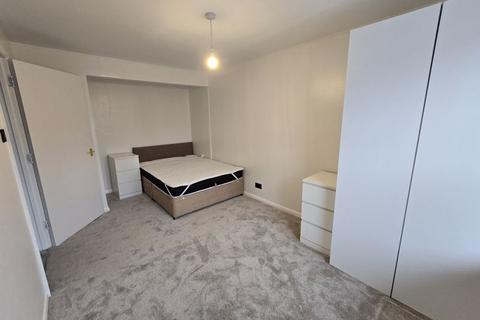 Flat share to rent, Willow Lane,Woolwich, London