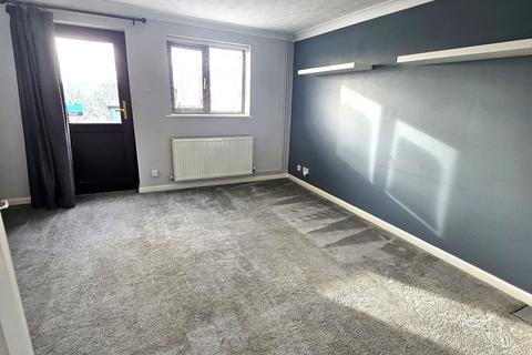 2 bedroom house to rent, Garratts Way, High Wycombe HP13