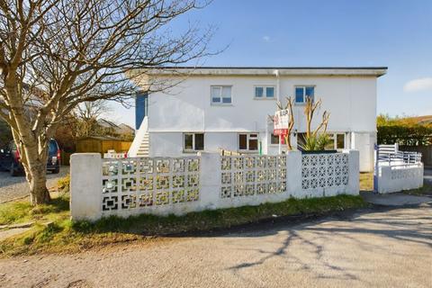 2 bedroom flat for sale, The Incline, Redruth - First floor apartment