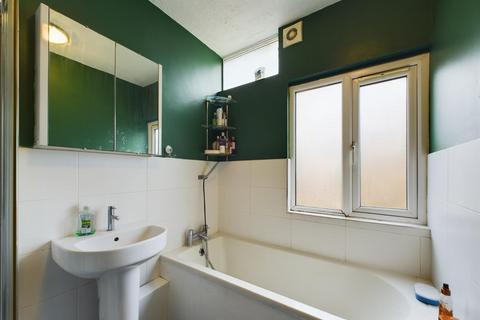 229 Ravenscroft Road, Beckenham, BR3 4TE