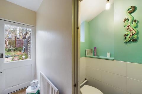 229 Ravenscroft Road, Beckenham, BR3 4TE