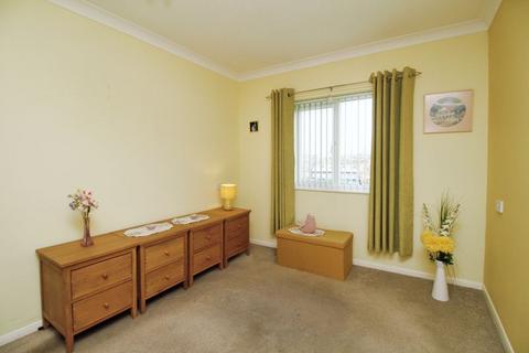 1 bedroom retirement property for sale, Exeter Drive, Colchester CO1