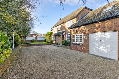 2a New Road, Woolmer Green, Knebworth, SG3 6JX