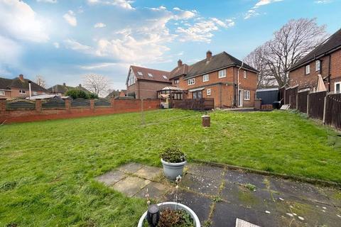 3 bedroom semi-detached house for sale, Glenfields, Loughborough LE12